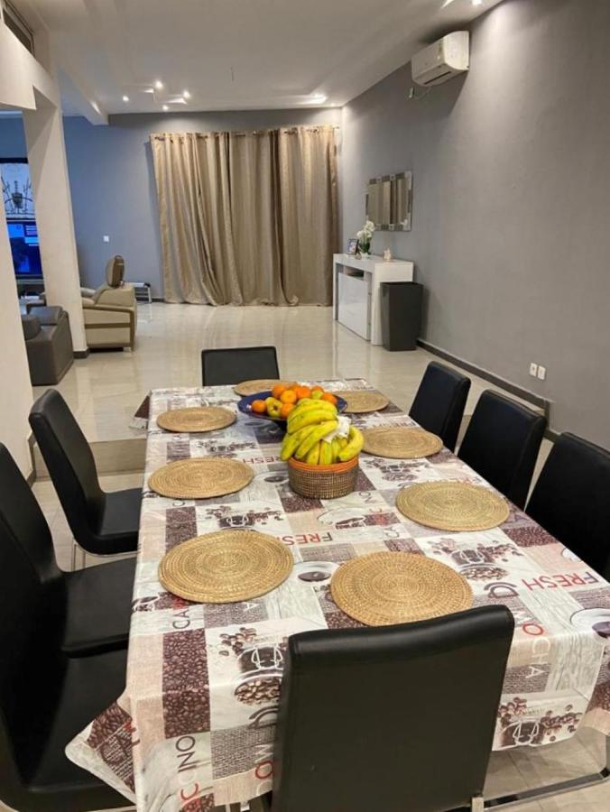 Saly - Villa Kage 6 Chambres -Clim-Wifi-Eau Chaude-Billard-Babyfoot-Ping Pong-Canal - Electricite Non Comprise Exteriér fotografie
