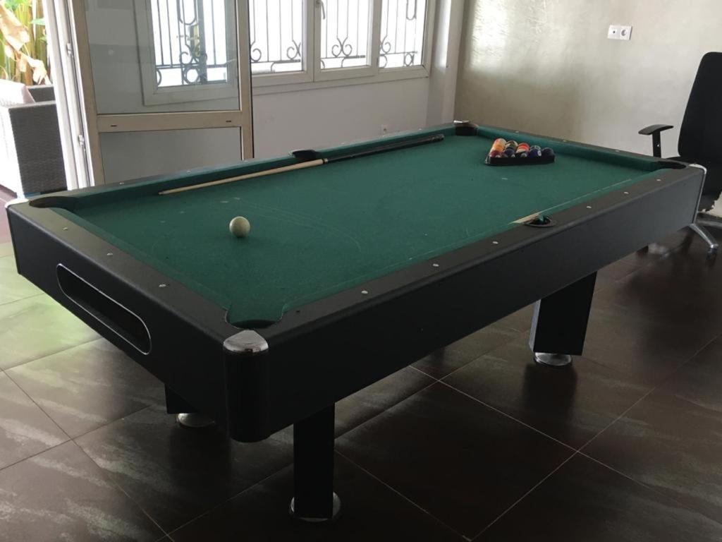 Saly - Villa Kage 6 Chambres -Clim-Wifi-Eau Chaude-Billard-Babyfoot-Ping Pong-Canal - Electricite Non Comprise Exteriér fotografie