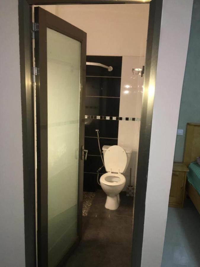 Saly - Villa Kage 6 Chambres -Clim-Wifi-Eau Chaude-Billard-Babyfoot-Ping Pong-Canal - Electricite Non Comprise Exteriér fotografie