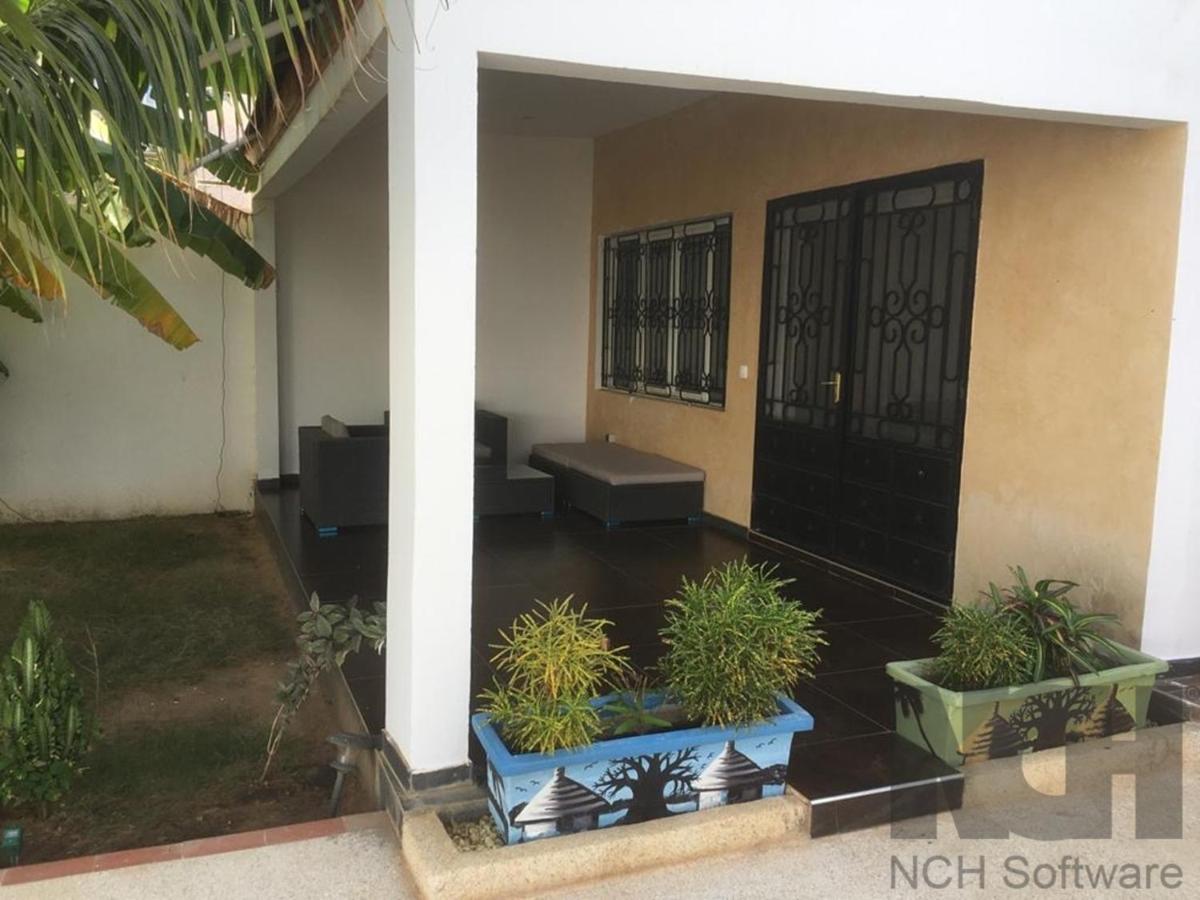 Saly - Villa Kage 6 Chambres -Clim-Wifi-Eau Chaude-Billard-Babyfoot-Ping Pong-Canal - Electricite Non Comprise Exteriér fotografie