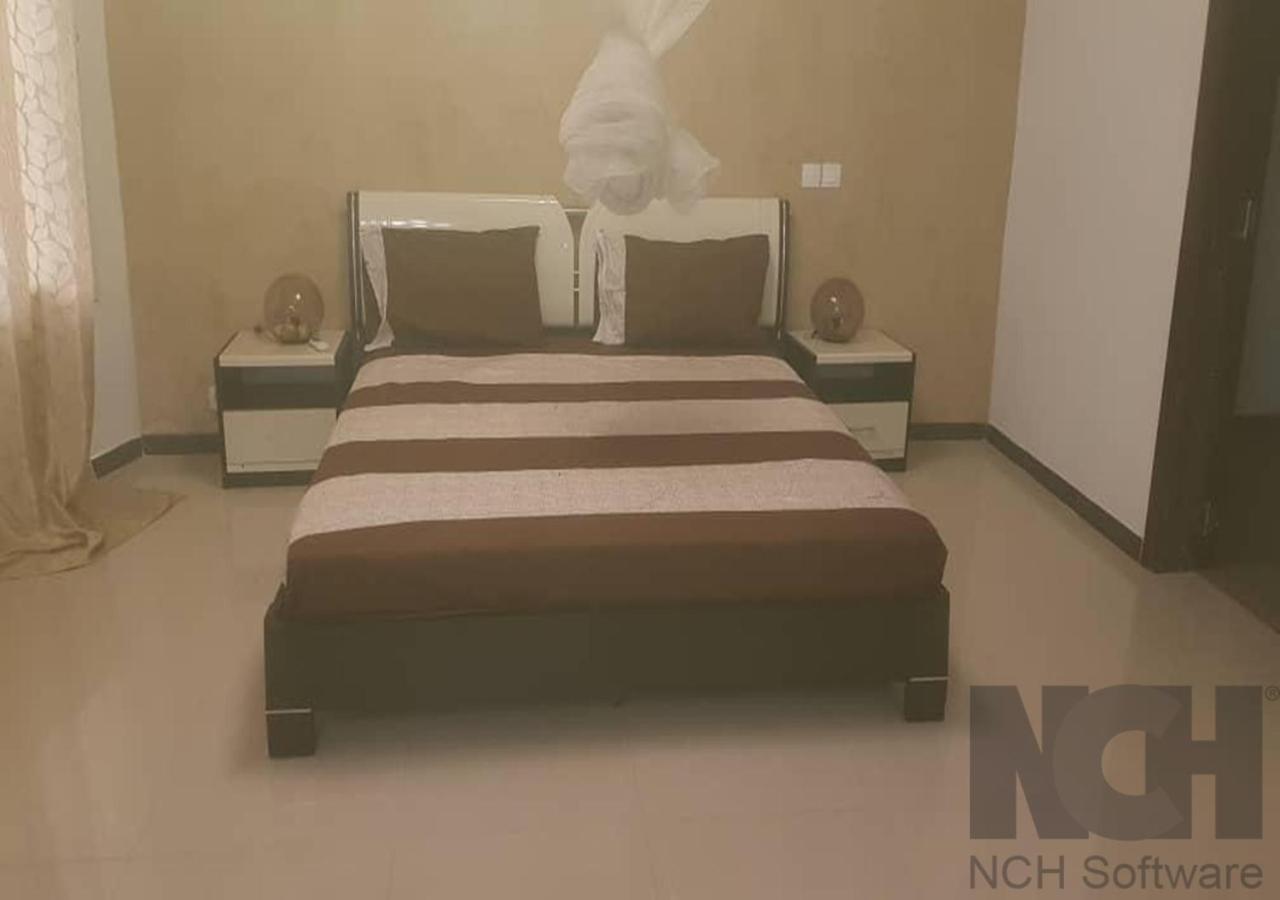 Saly - Villa Kage 6 Chambres -Clim-Wifi-Eau Chaude-Billard-Babyfoot-Ping Pong-Canal - Electricite Non Comprise Exteriér fotografie